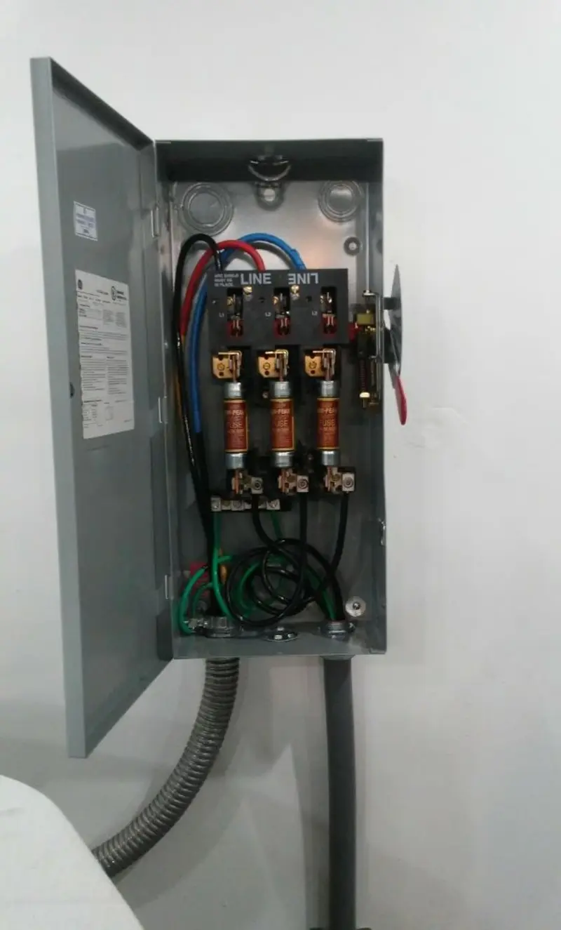 Three-phase disconnect switch installed for Electrical Wiring & Rewiring in Altus
